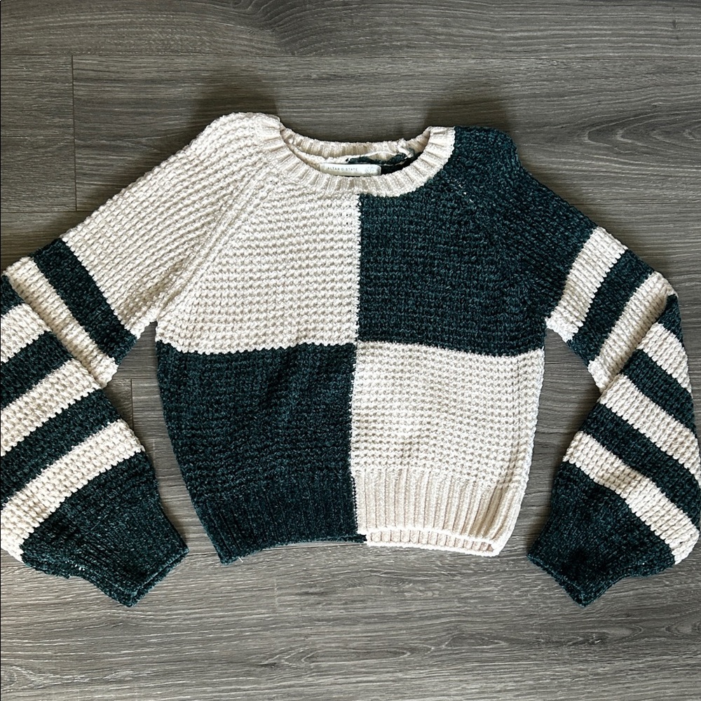 Altard state Knit Sweater - Green and Cream
